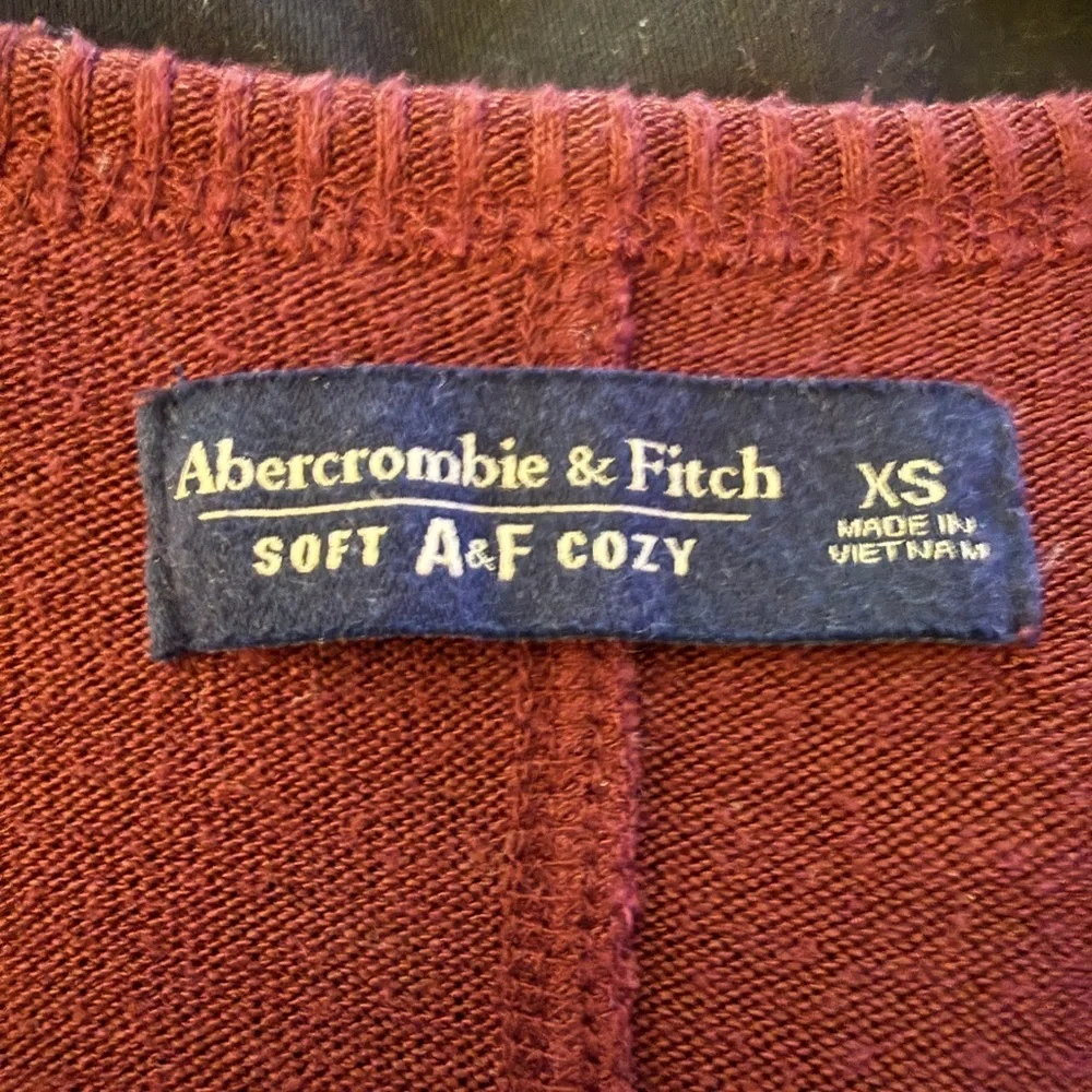 Abercrombie & Fitch Burgundy Long Sleeve V-Neck Top